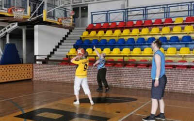 Zajęcia gimnastyczno-sportowe na hali CeSiR